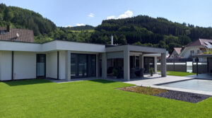 exklusiver Anwesen im Bungalow-Stil in Haslach i.K.